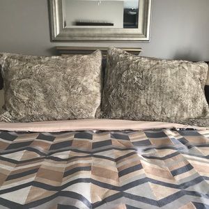 Pillowcase decoration